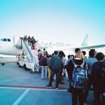 ‘Aty ku shpresat nisen me valixhe’: Historia e Geraldit dhe e Gëzimit që pasqyron një komb të tërë